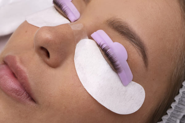 Lash Lift vs Lash Extensions: Which Service Should Your Salon Push?